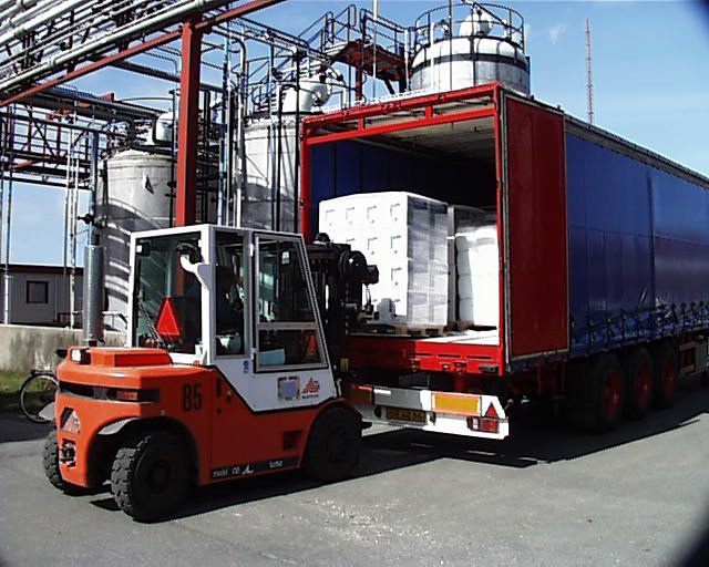 1999 CargoMatic 7 Bolding.jpg